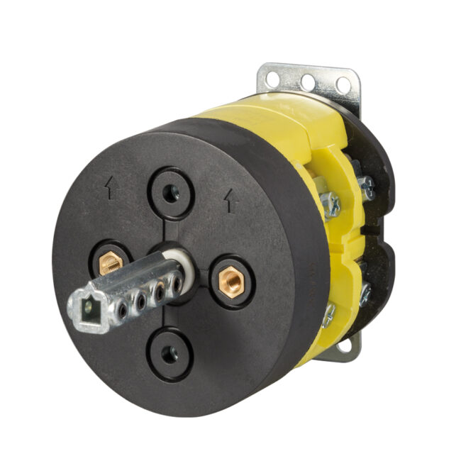 C063 С КРЕПЛЕНИЕМ НА ЗАДНЮЮ СТЕНКУ commutatori-C063-base-mounting