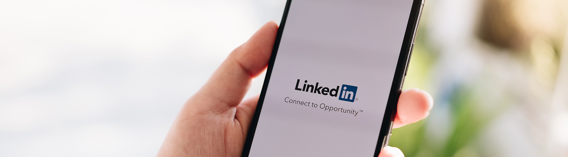 Application Phone Hand